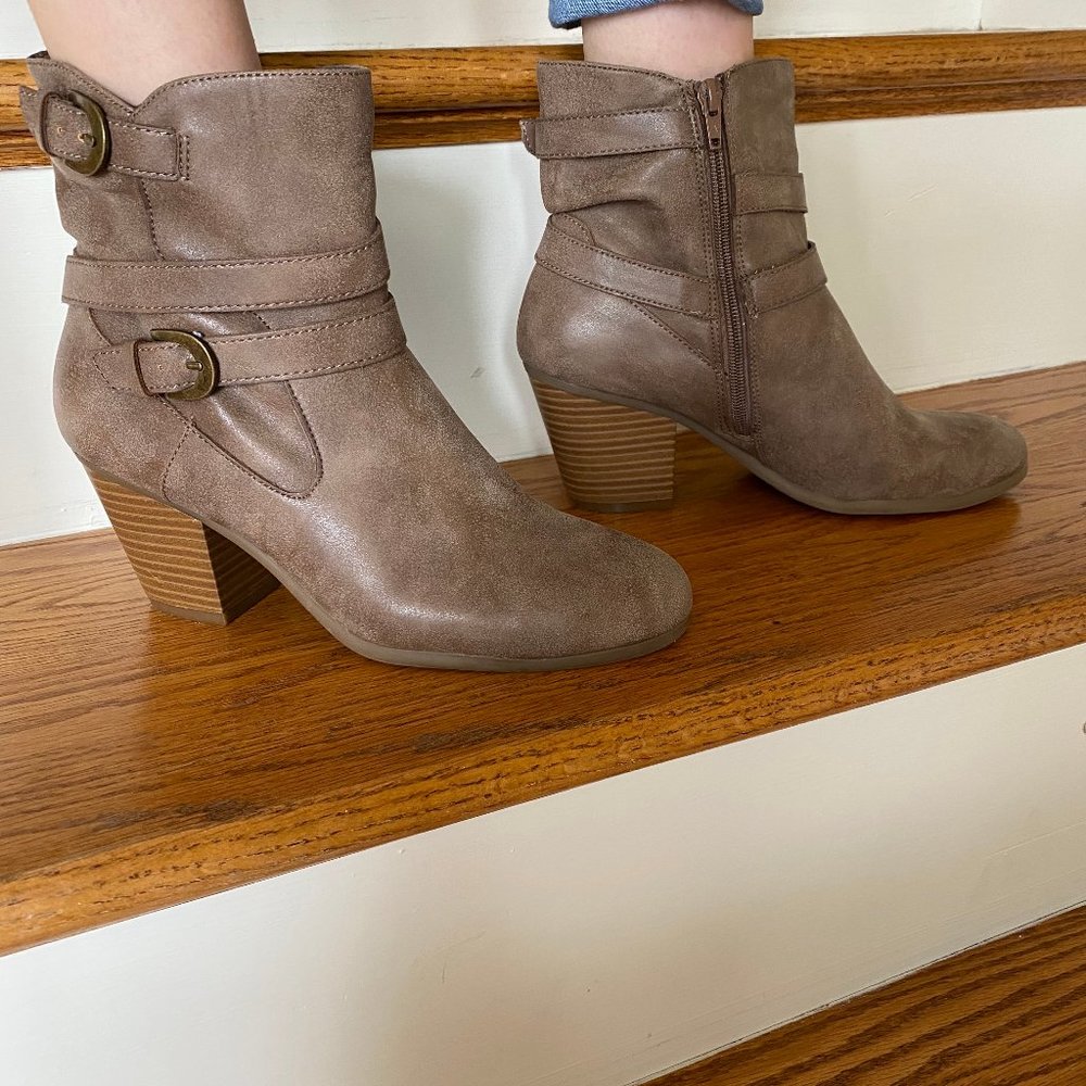 Aerosoles Booties